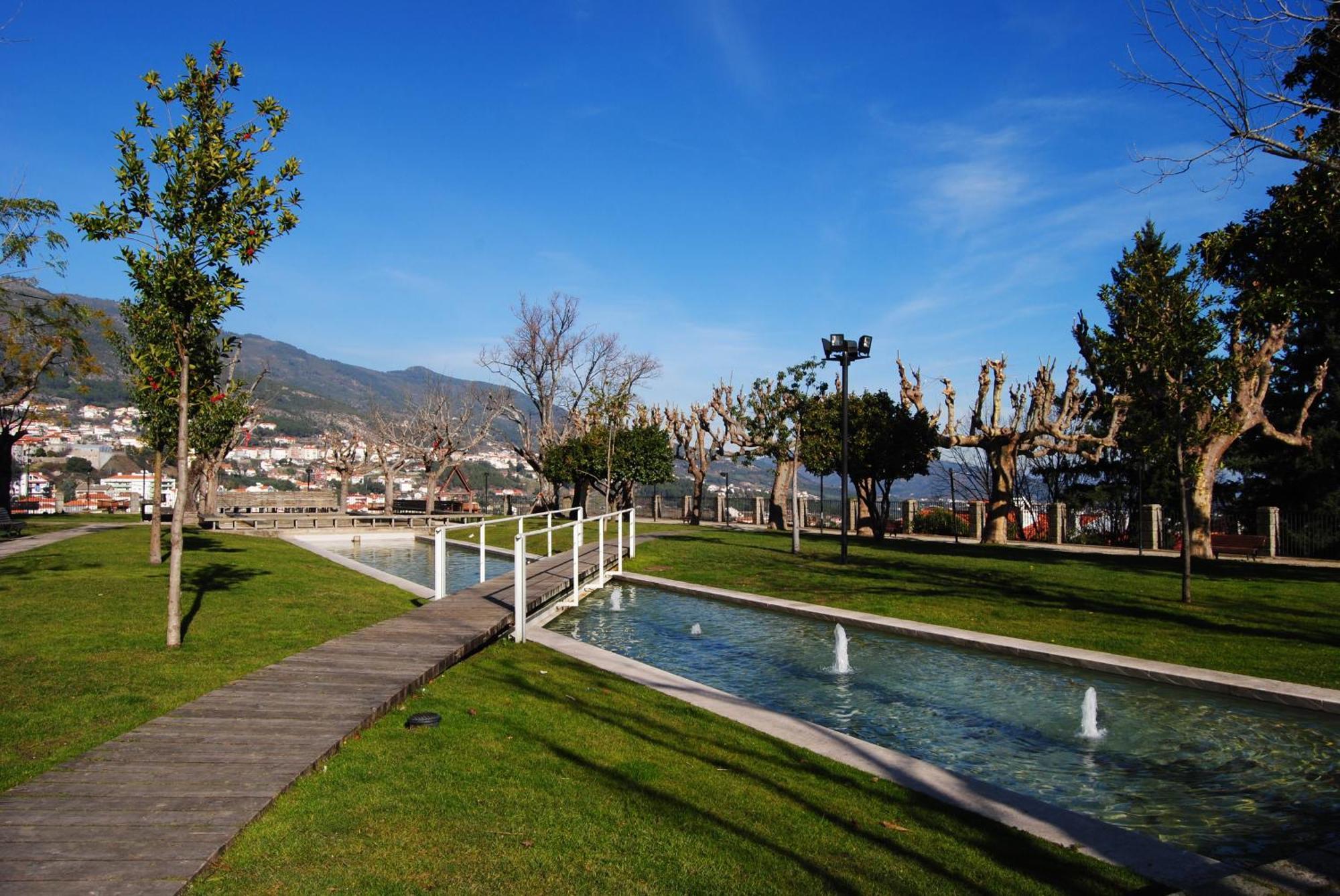 Hotel Covilha Jardim ภายนอก รูปภาพ