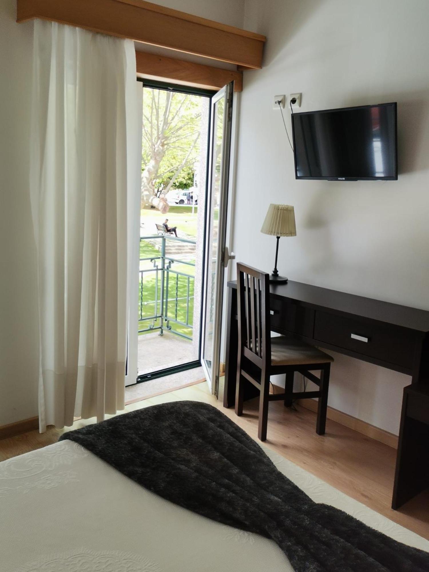 Hotel Covilha Jardim ภายนอก รูปภาพ