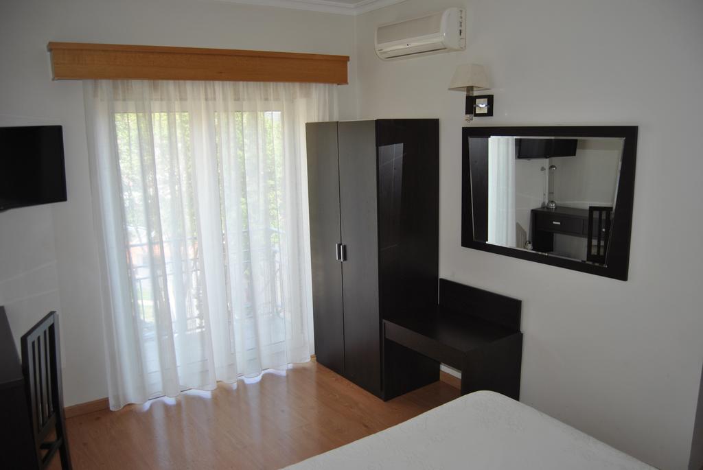 Hotel Covilha Jardim ภายนอก รูปภาพ