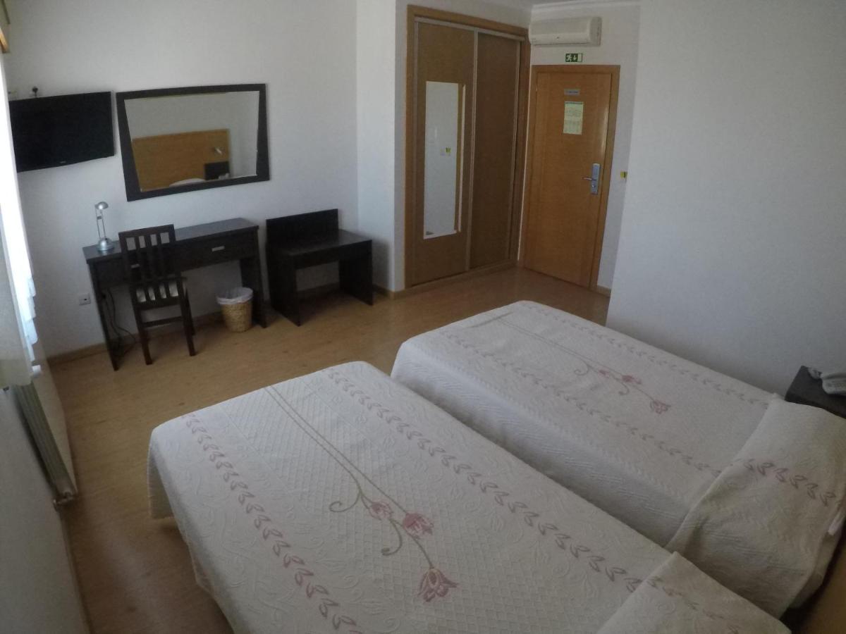 Hotel Covilha Jardim ภายนอก รูปภาพ