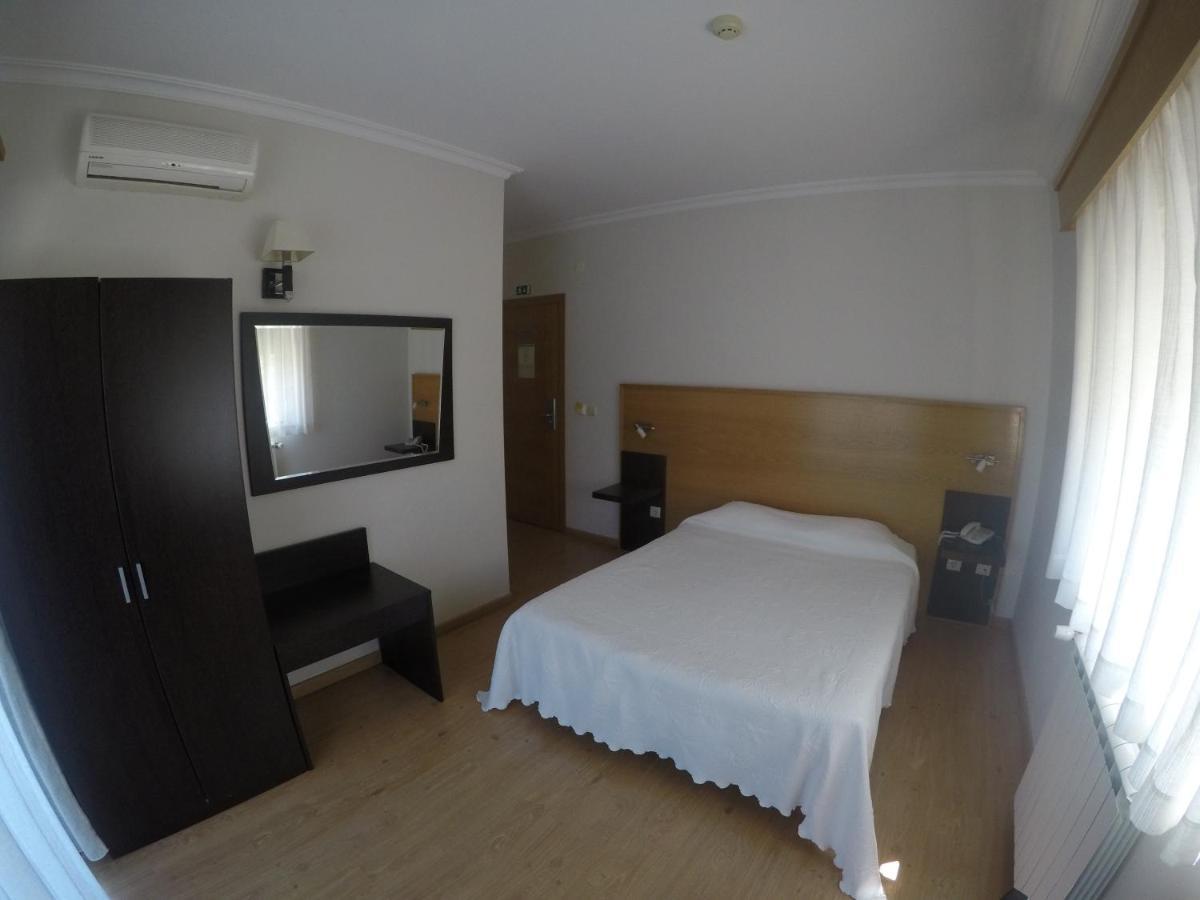 Hotel Covilha Jardim ภายนอก รูปภาพ